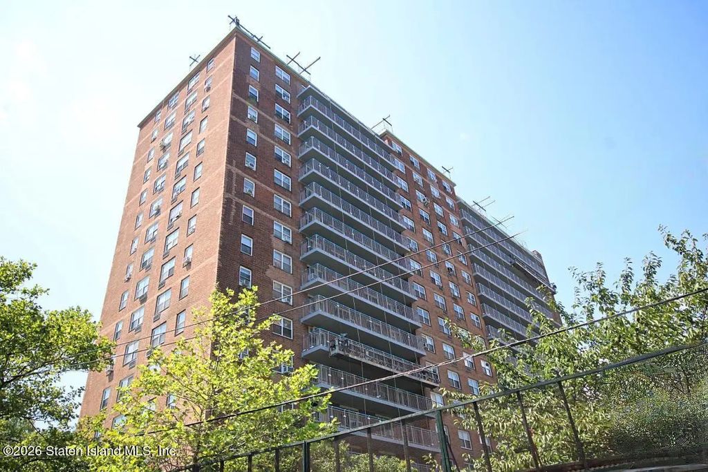 1935 Shore Parkway 15a, Brooklyn