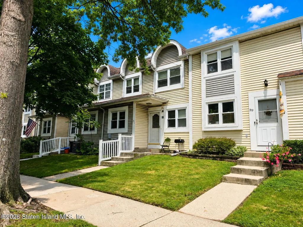 41 Cooper Terrace, Staten Island
