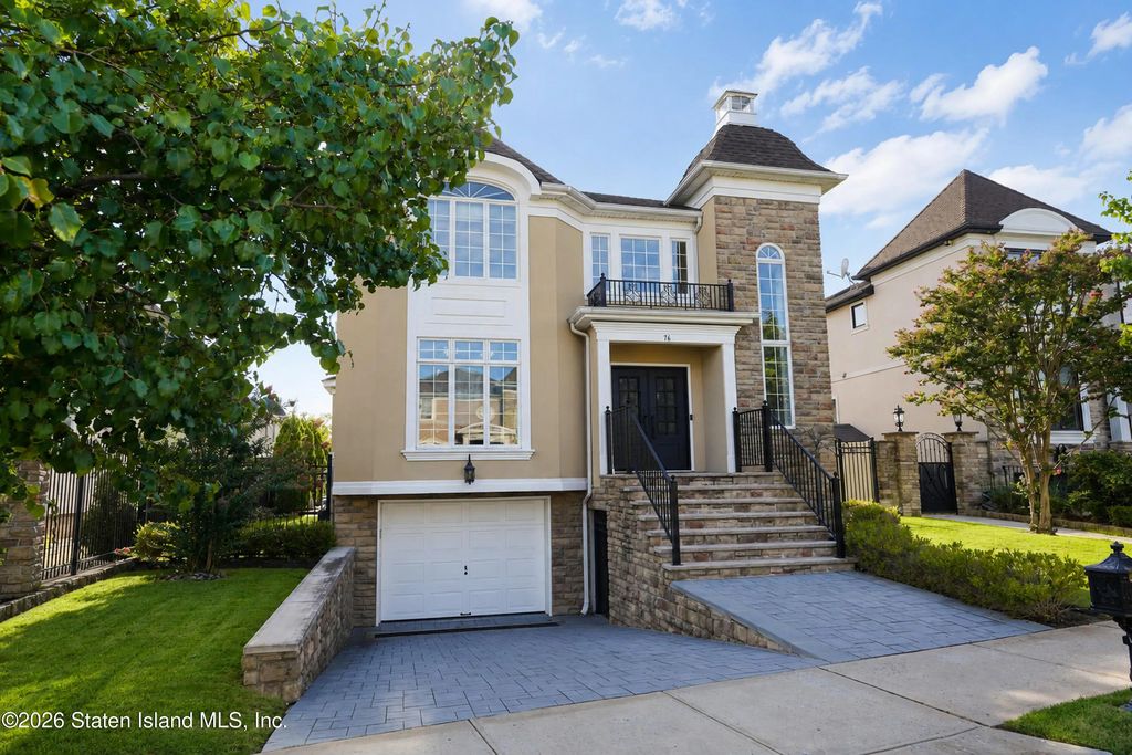 76 St. Edward Lane, Staten Island