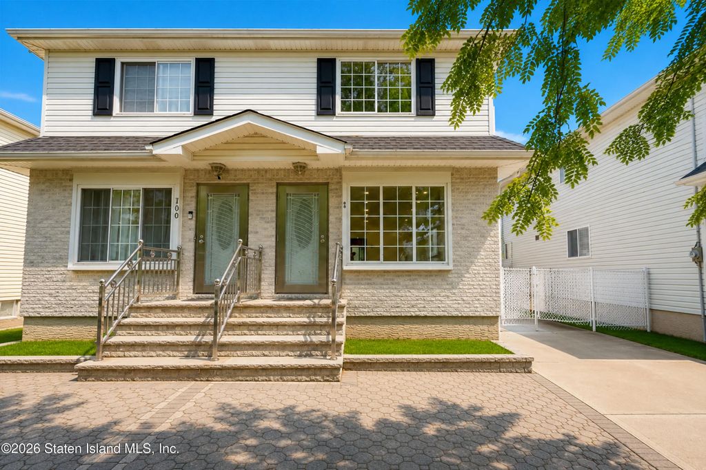 98 Winfield Street, Staten Island