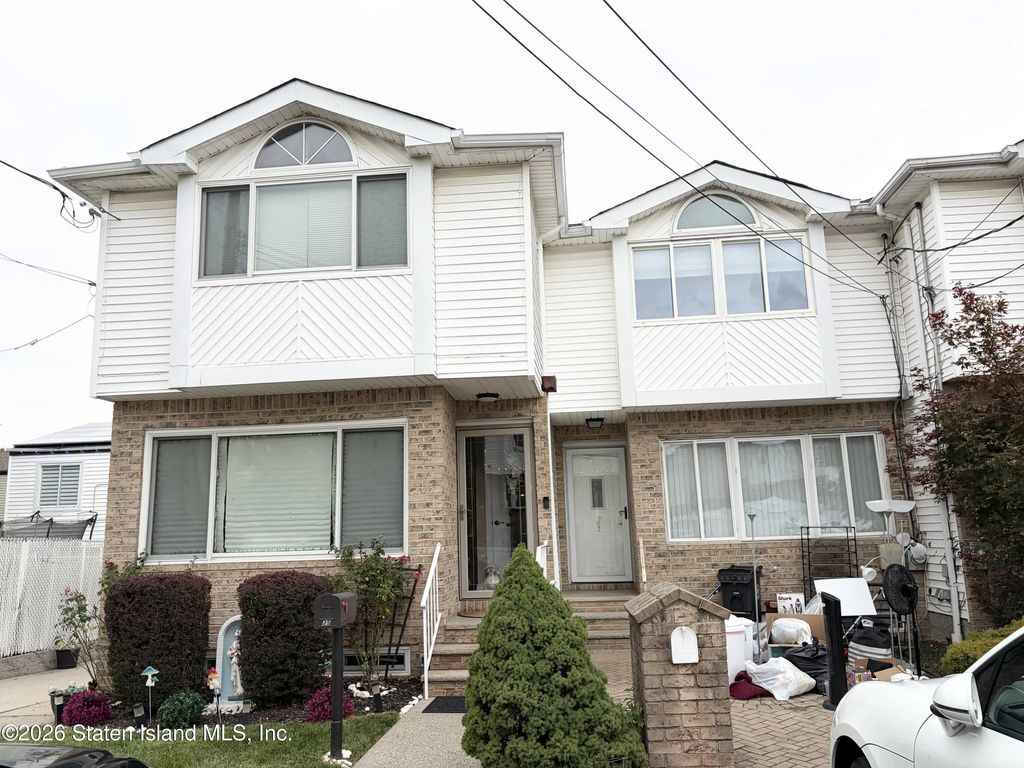 23 Don Court, Staten Island