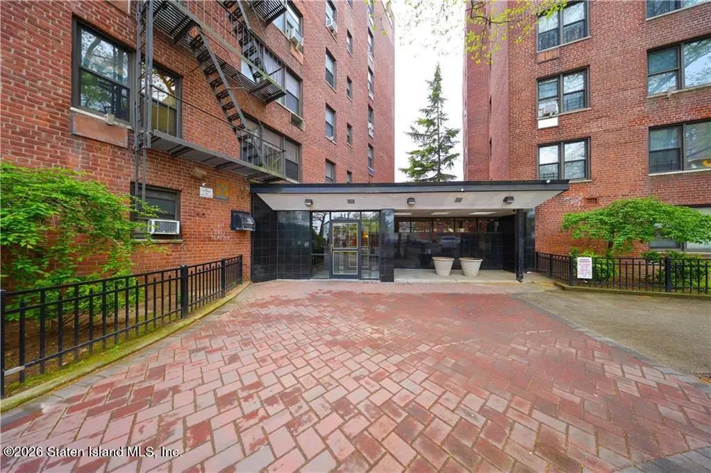 145 Lincoln Avenue 7e, Staten Island