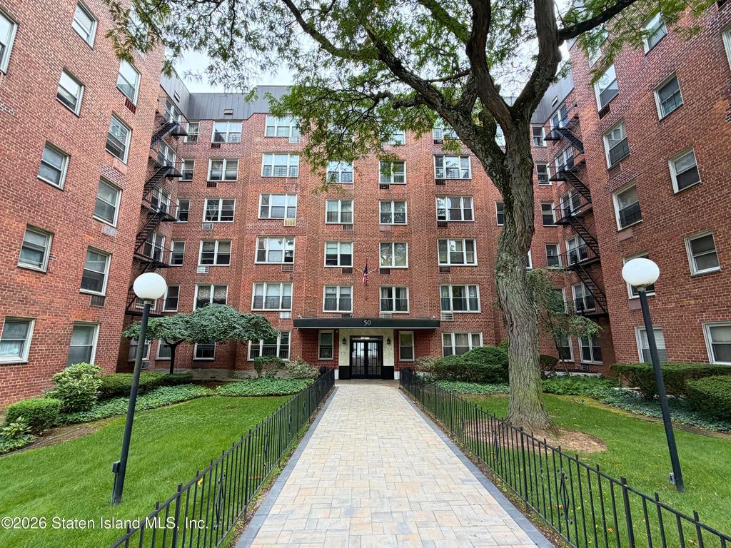 50 Fort Place A5c, Staten Island