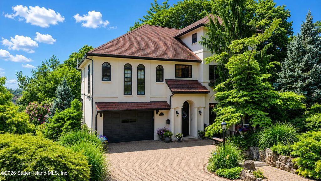 72 Douglas Road, Staten Island