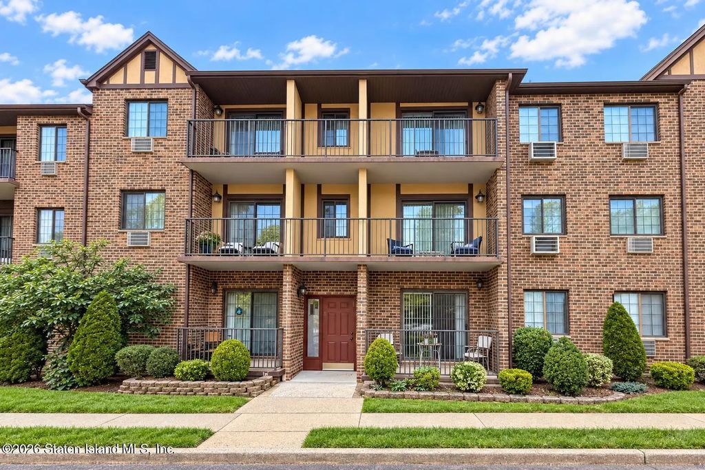 20 Donna Court 2, Staten Island