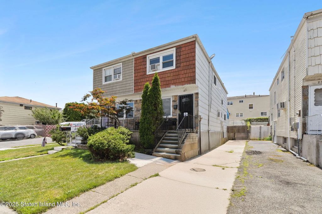 228 Westwood Avenue, Staten Island