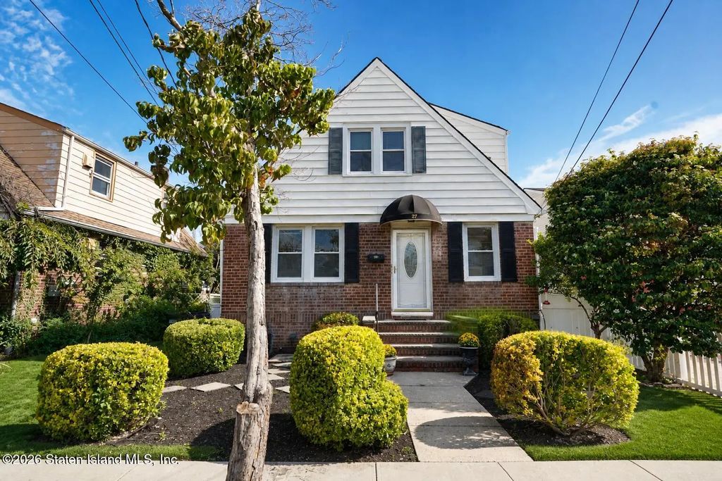 27 Tabb Place, Staten Island