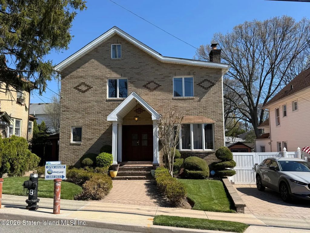 47 Vista Avenue, Staten Island