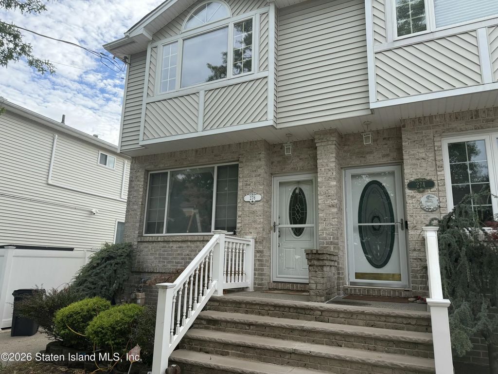 276 Barnard Avenue, Staten Island