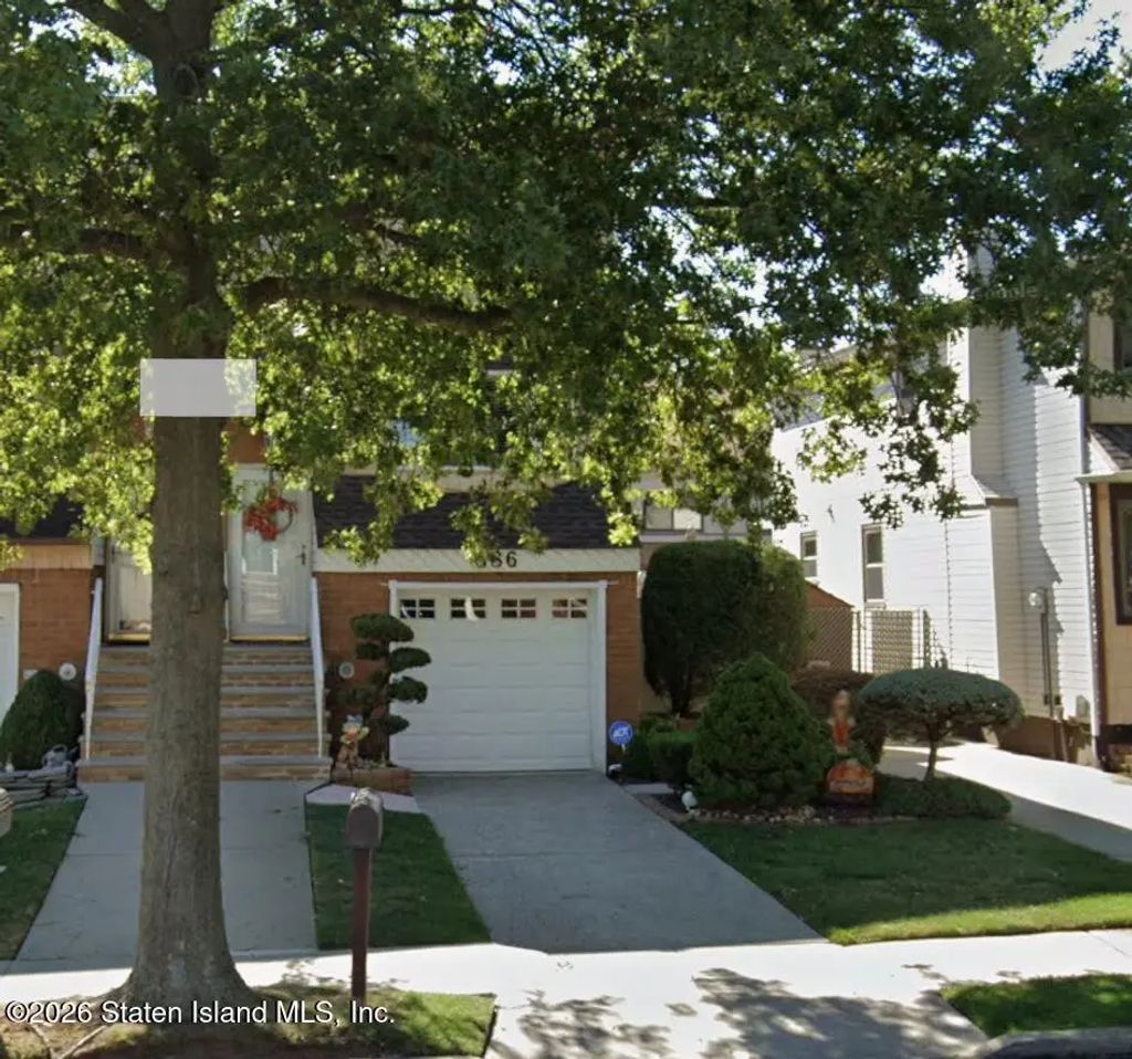 386 Barlow Avenue, Staten Island