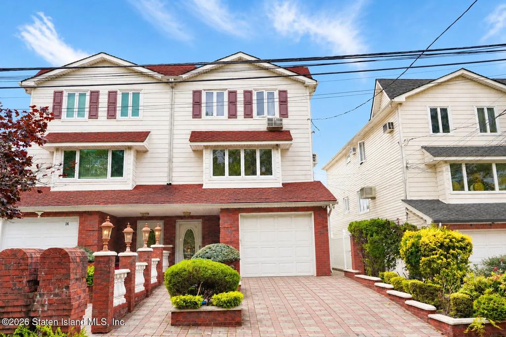 16 May Place, Staten Island