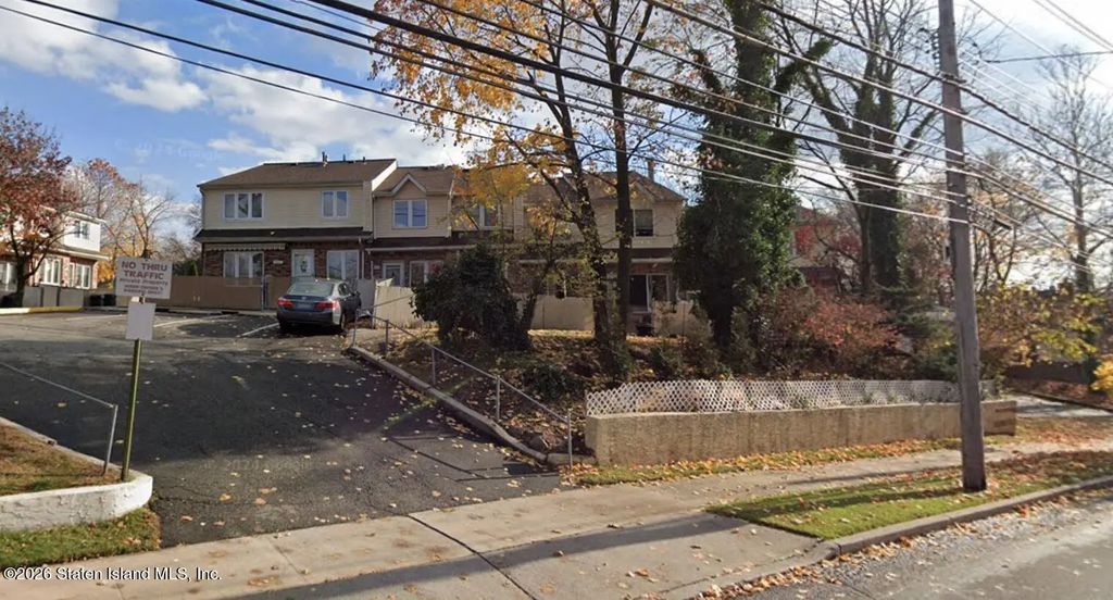 424 Arthur Kill Road, Staten Island