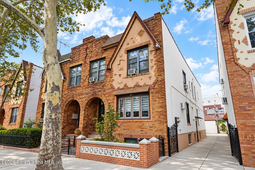 225 Highlawn Avenue, Brooklyn
