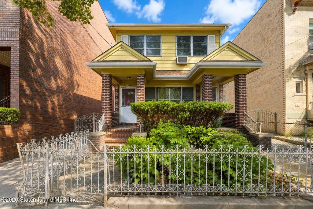 1334 E 15th Street, Brooklyn