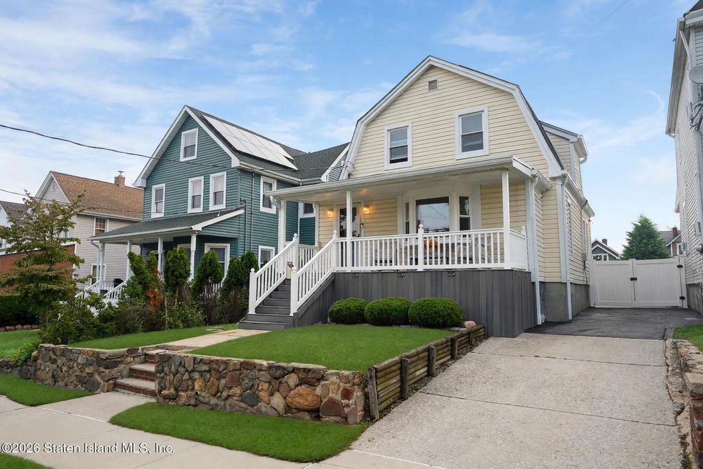 173 Fisher Avenue, Staten Island
