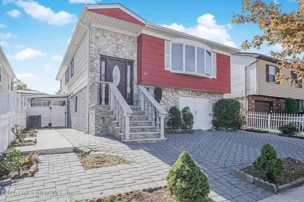 104 Berry Avenue, Staten Island