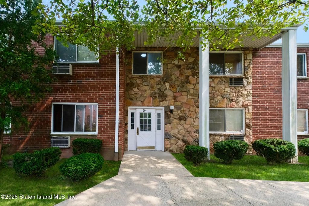 29 Gadsen Place 1b, Staten Island
