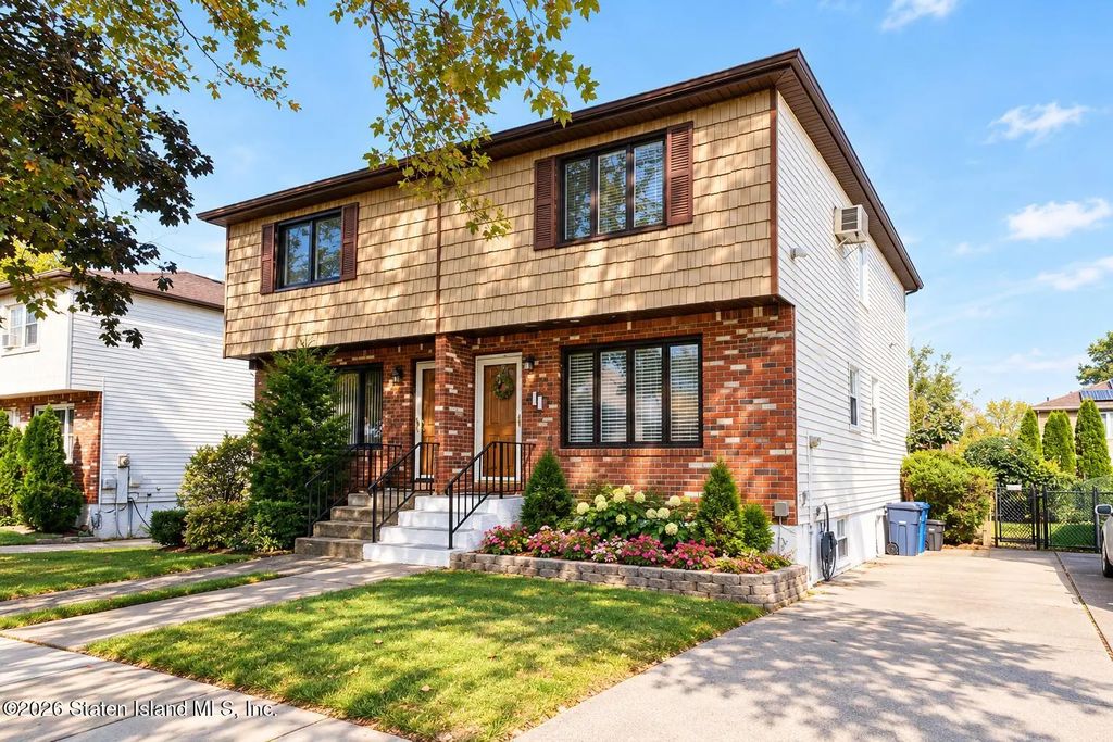 11 Rubenstein Street, Staten Island