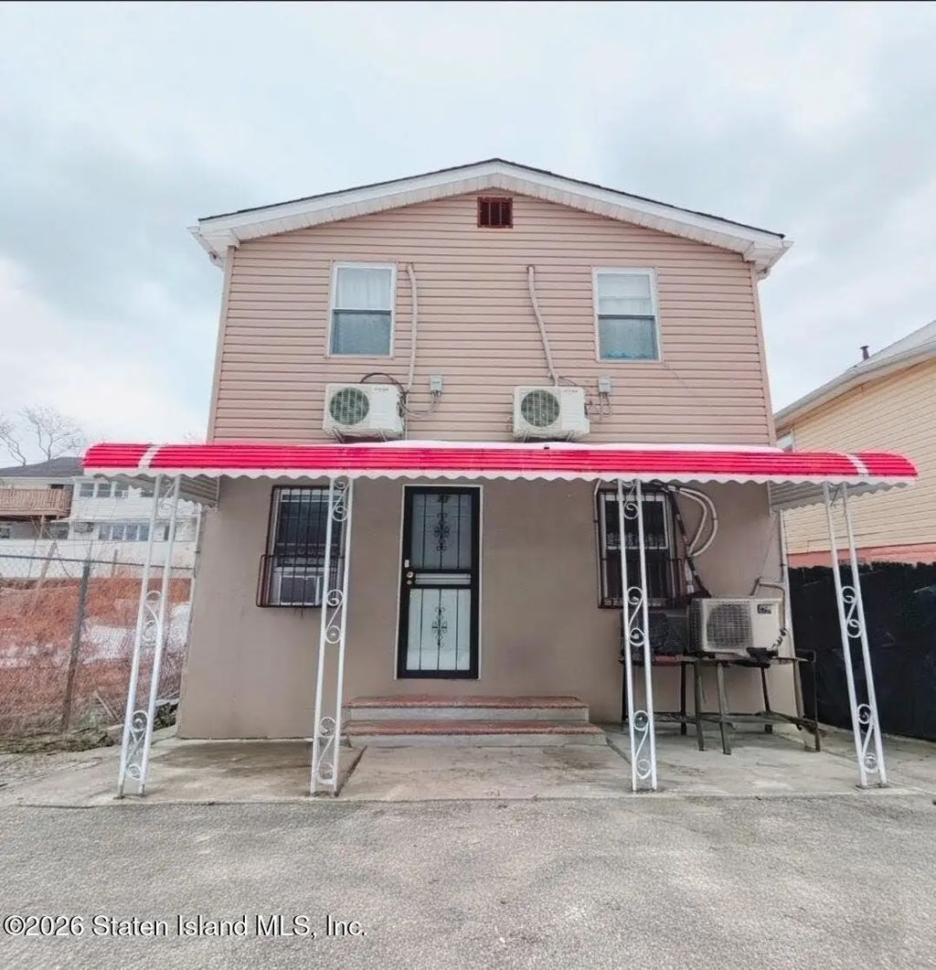 11 Sunnymeade Village, Staten Island
