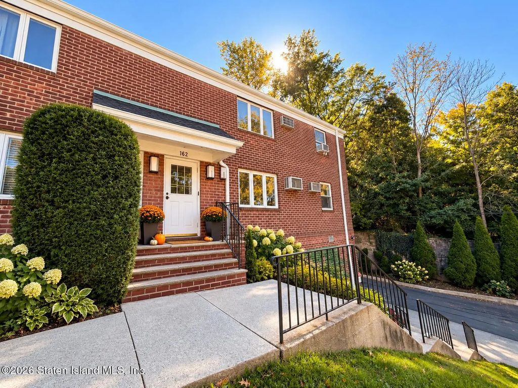 182 Arlo Road A, Staten Island