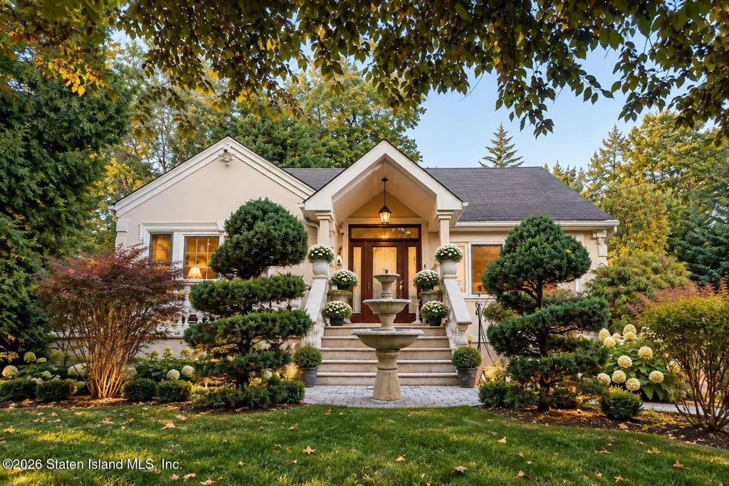 107 Midland Road, Staten Island