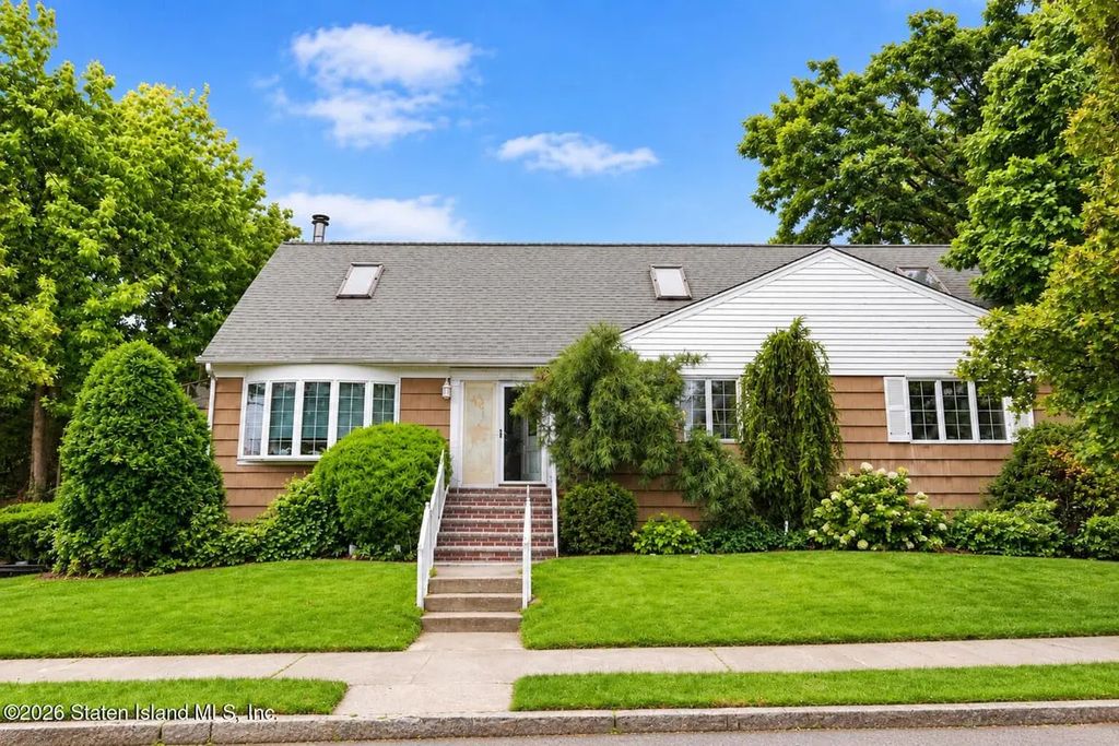 290 Isabella Avenue, Staten Island