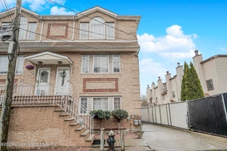 28 Marisa Court, Staten Island, NY