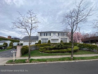 61 Queensdale Street, Staten Island, NY