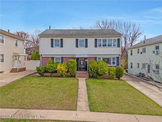 272 N Railroad Avenue, Staten Island, NY