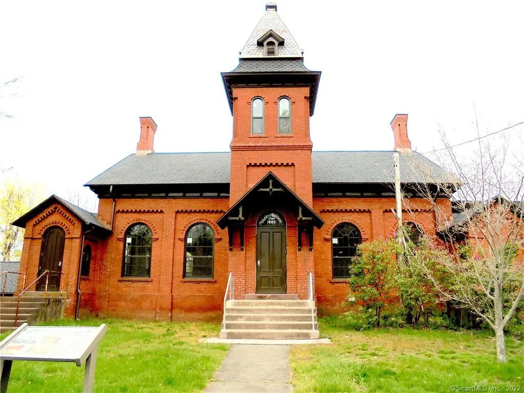 97 Main Street, Vernon