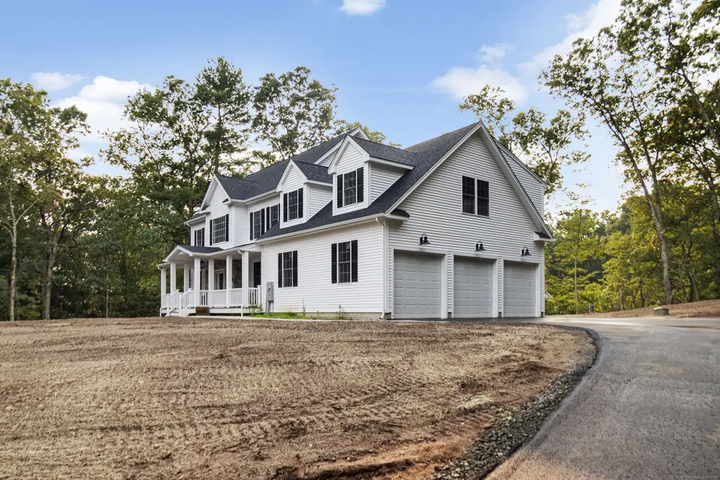 00 East Rutland Road, Milford