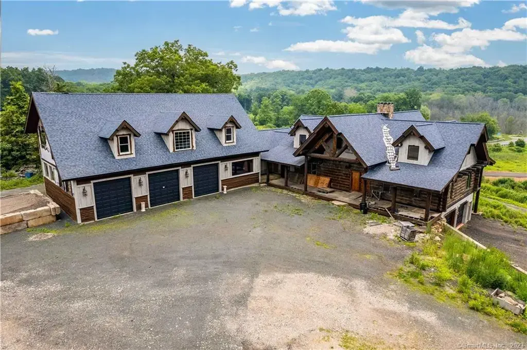 91 Turkey Hills Road, East Granby