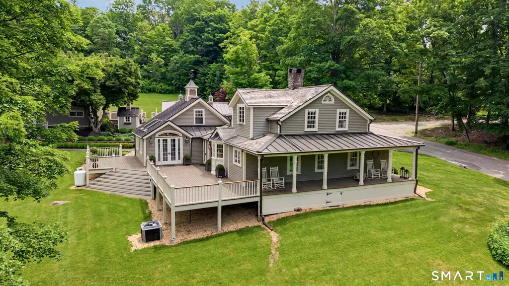6 Hoyt Road, Sherman