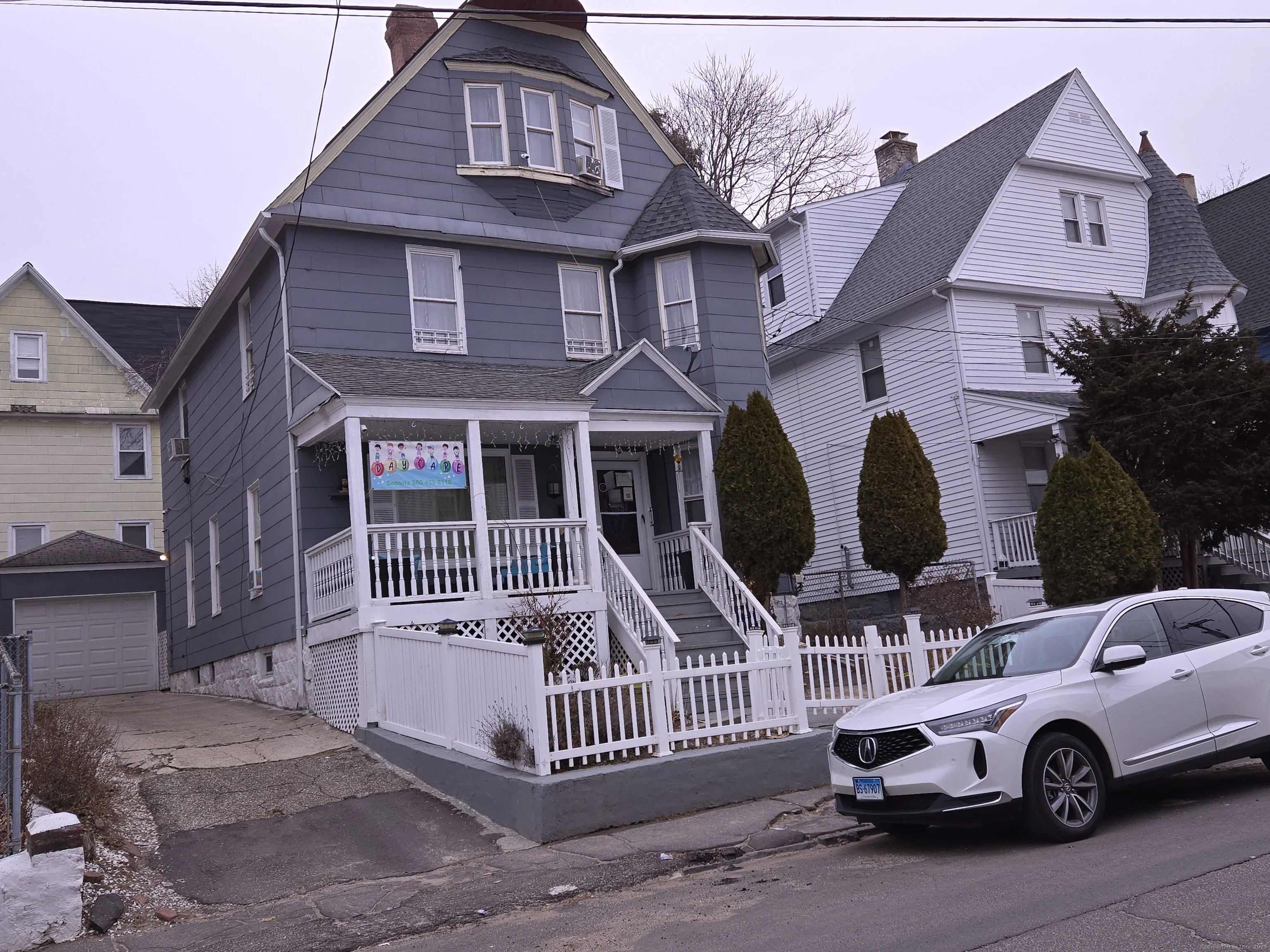 232 Hillside Avenue, Waterbury
