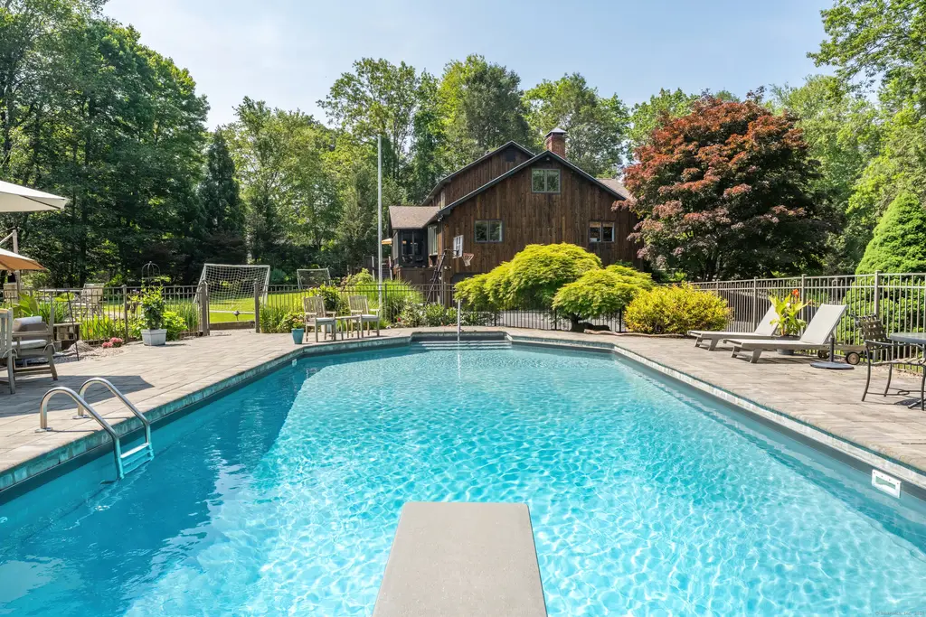 128 Concord Drive, Madison