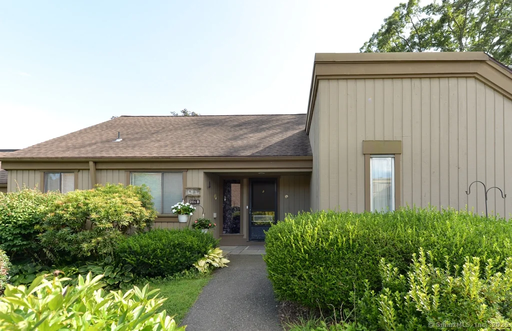 264 Heritage Village B, Southbury