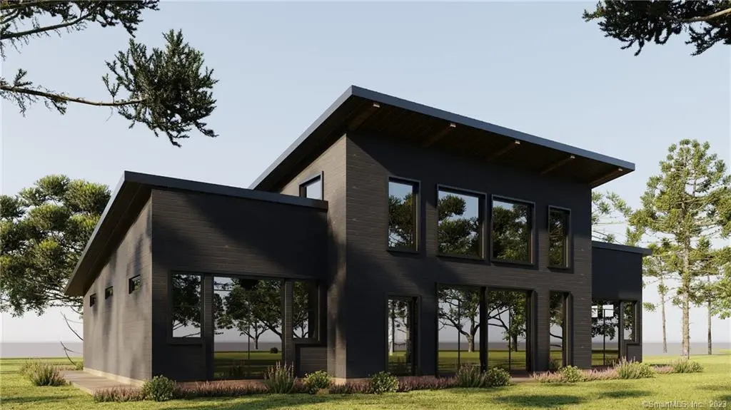 523 Main Street North, Woodbury