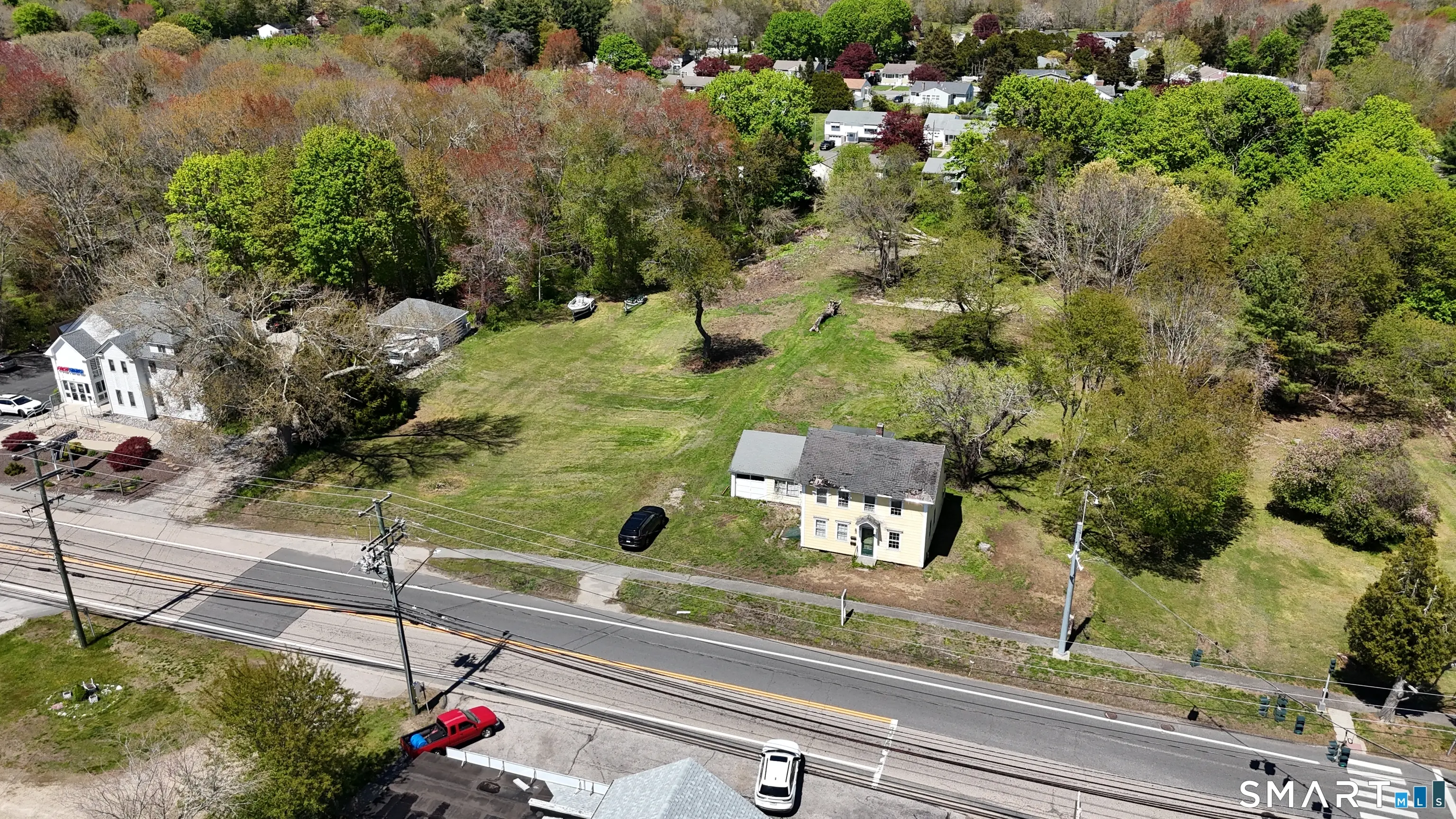 213 Boston Post Road, Waterford