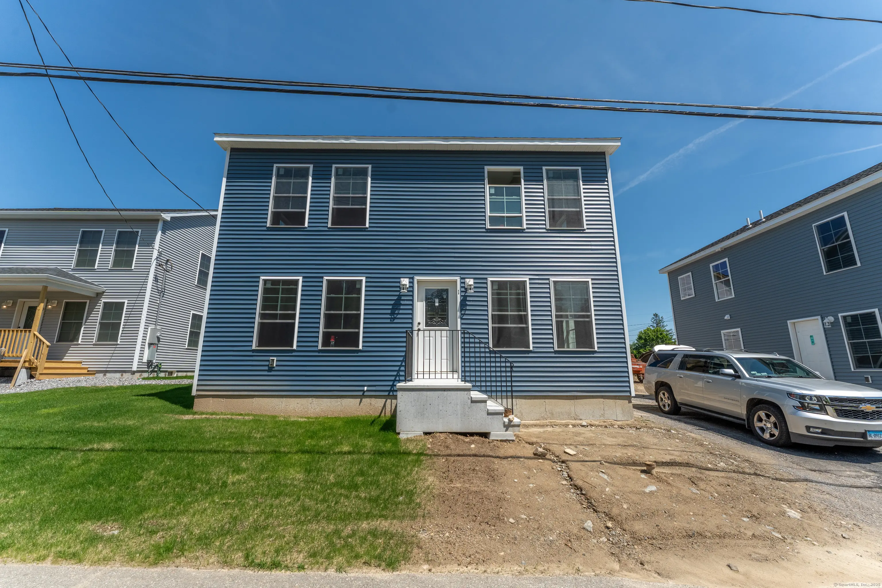 1 First Street, Thompson