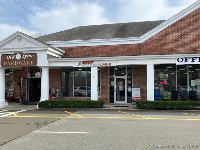 54 Halls Road, Old Lyme