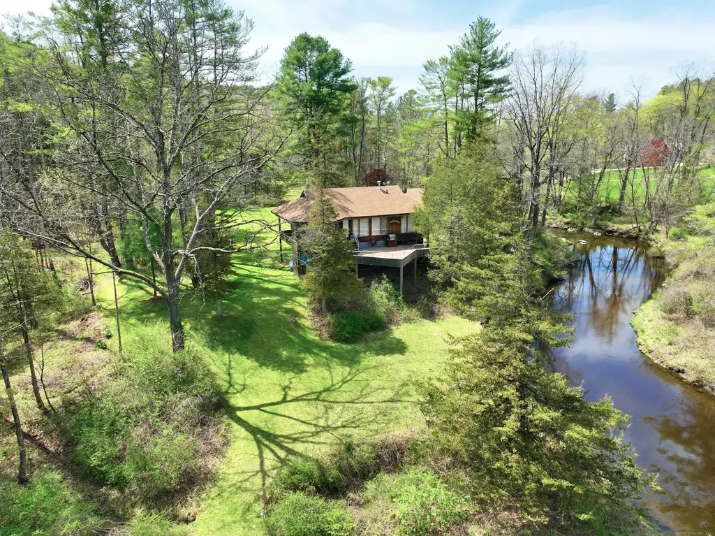 185 Route 63, Canaan