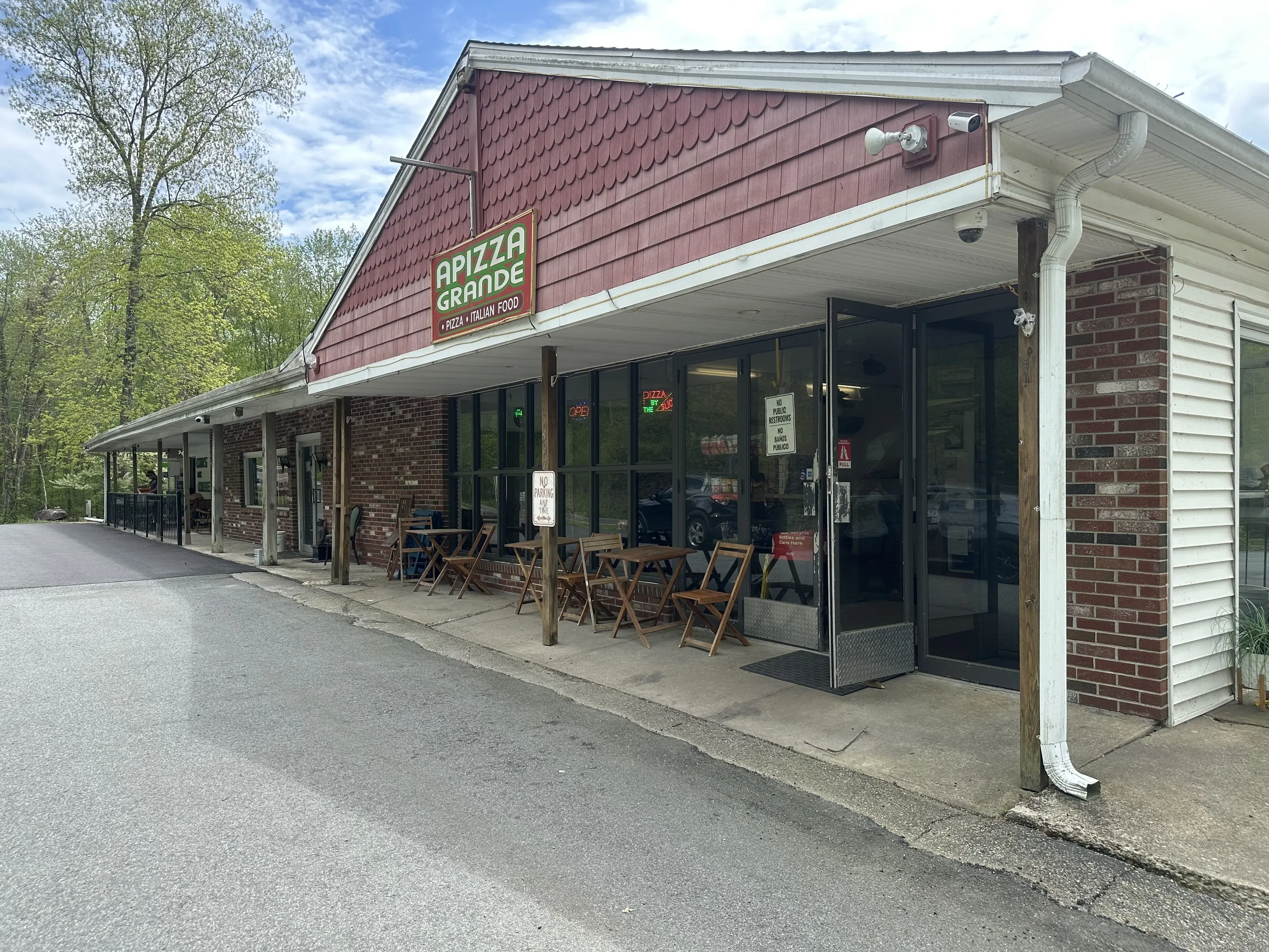 497 Winthrop Road, Deep River