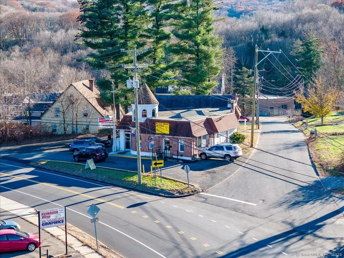 166 South Riverside Avenue, Plymouth