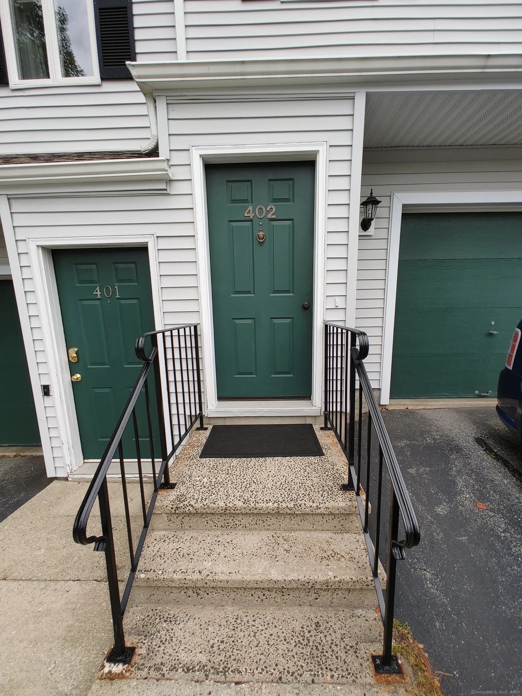 402 Whetstone Mills 402, Killingly