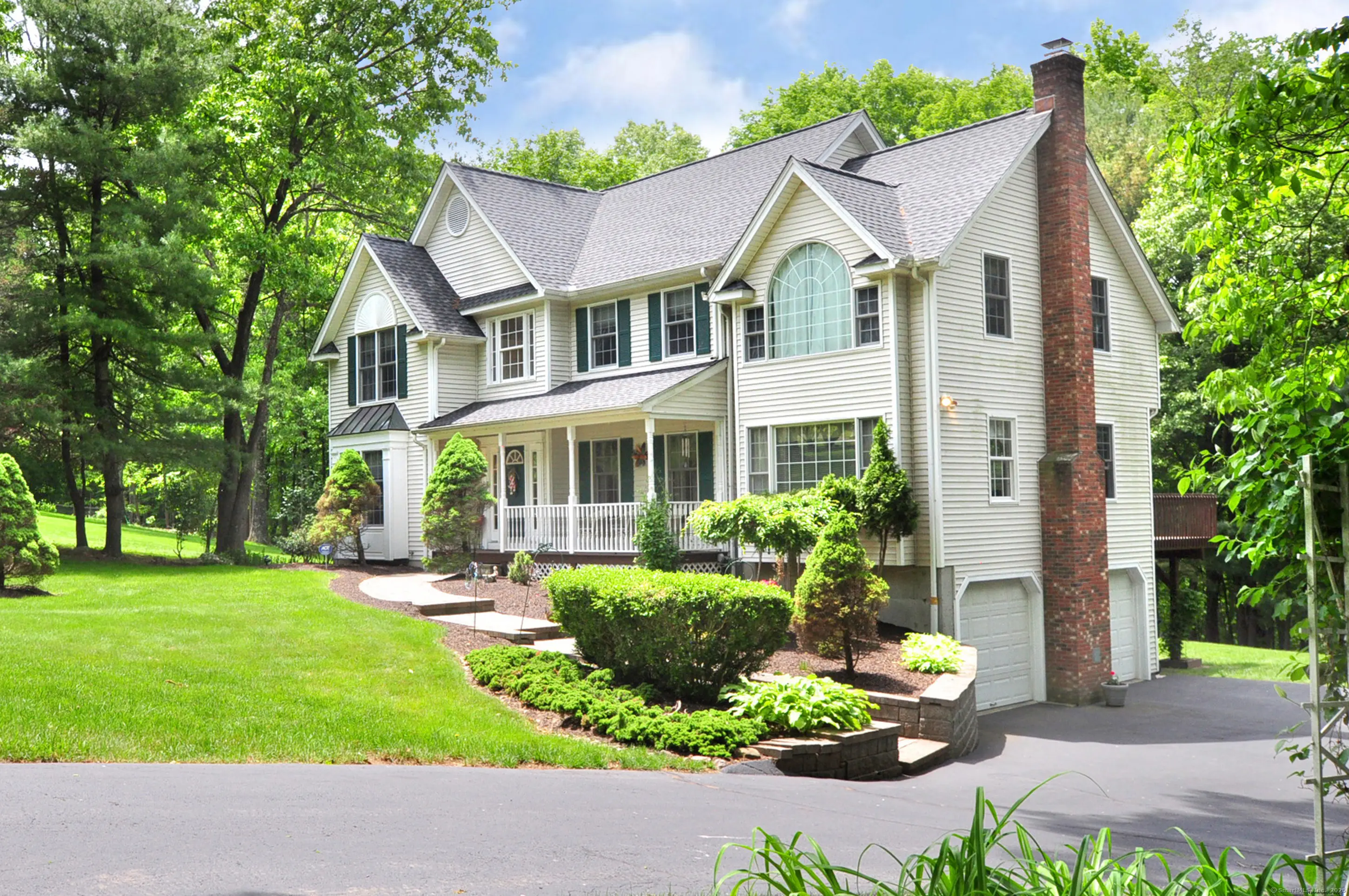 18 Bayberry Lane, New Milford