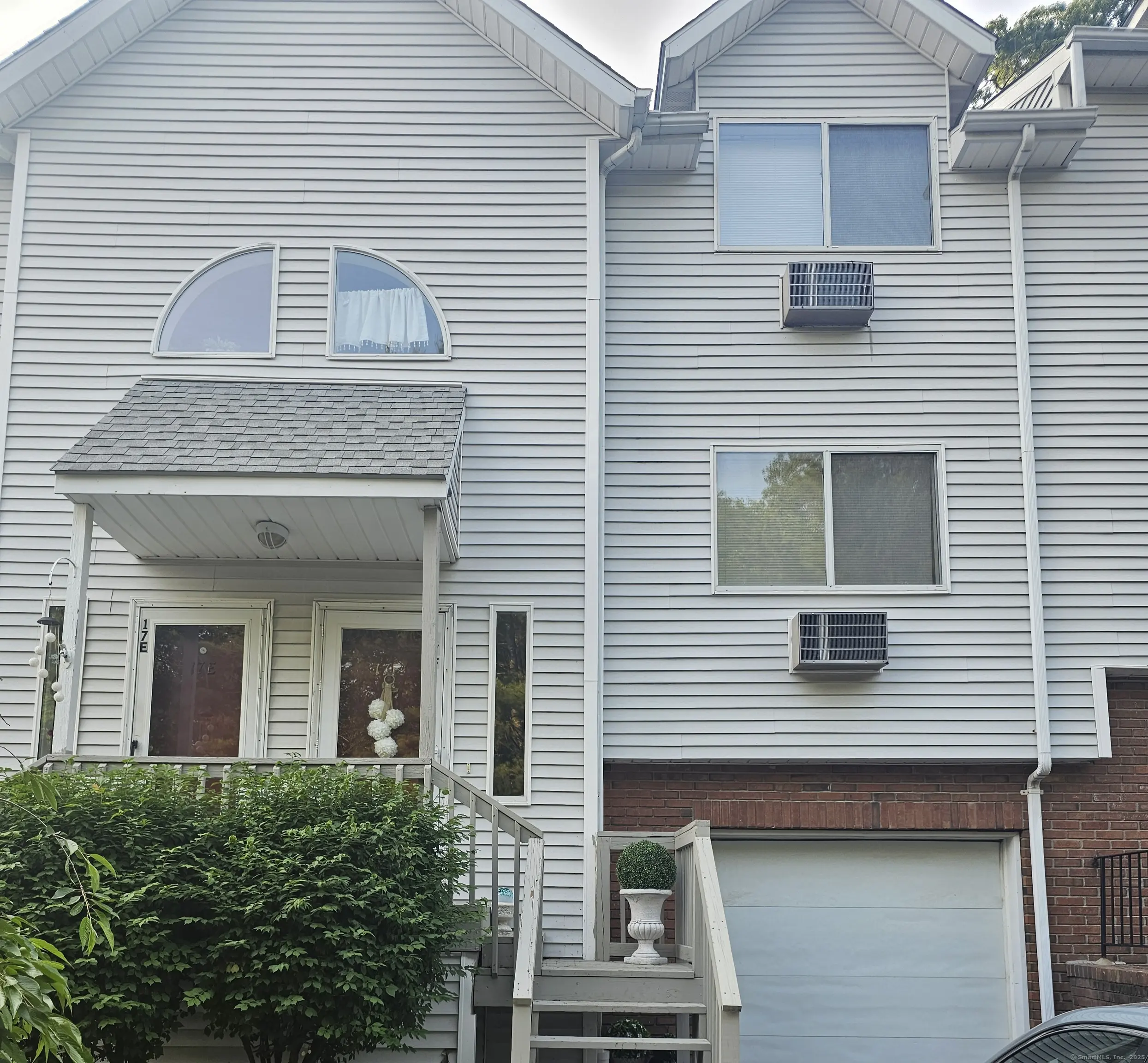 925 Oronoke Road 17f, Waterbury