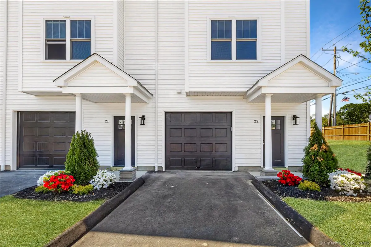 245 Norwich New London Turnpike 22, Montville