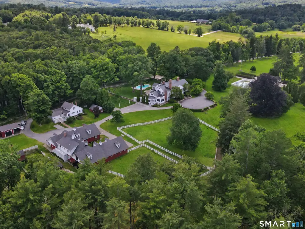 433 Wrights Crossing Road, Pomfret