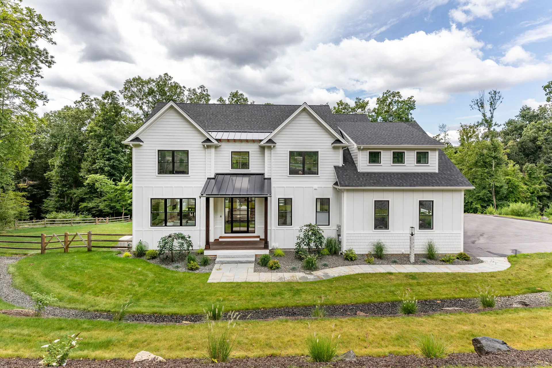 4 Vona Way, Newtown