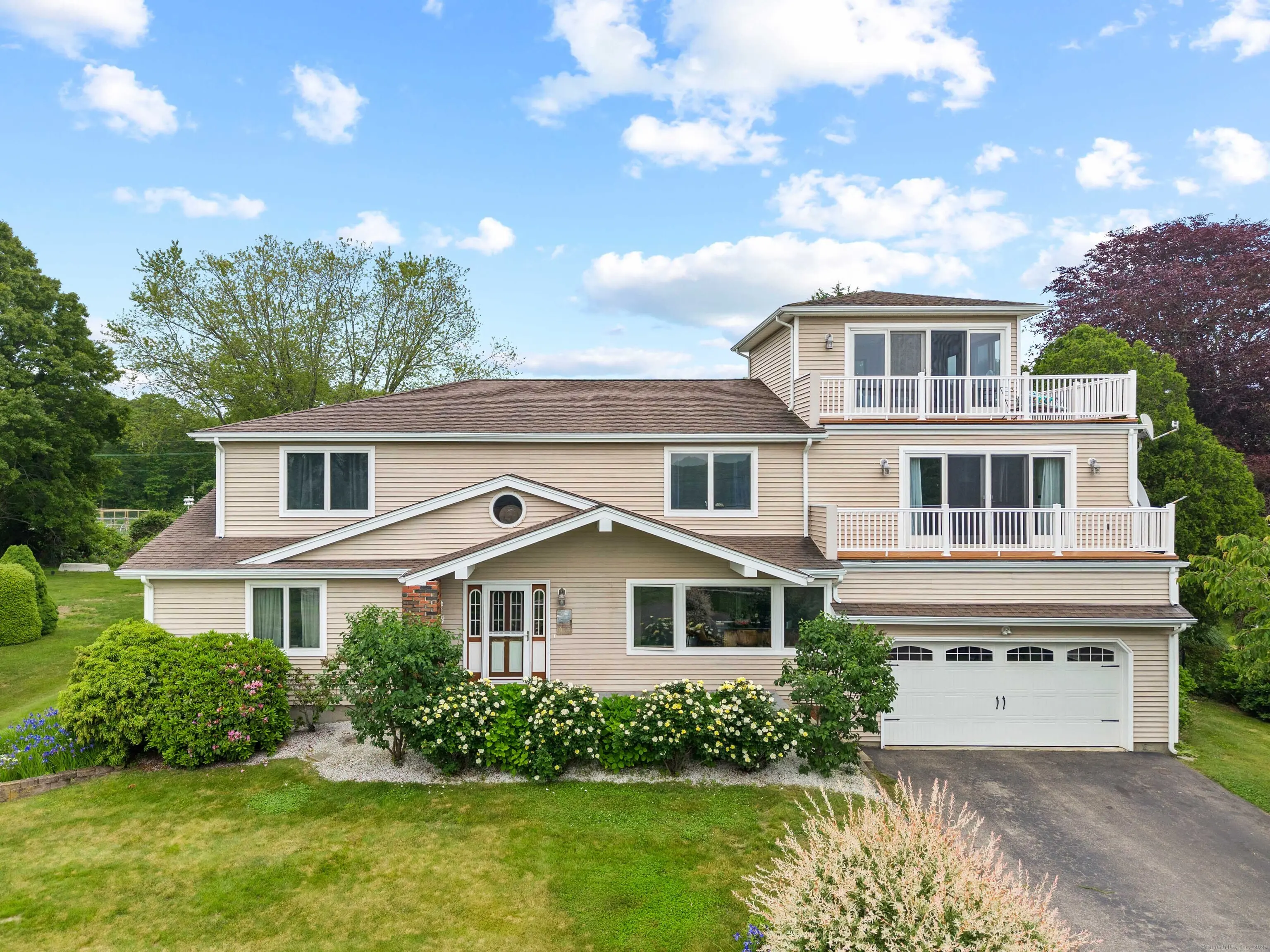 224 Neptune Drive, Groton
